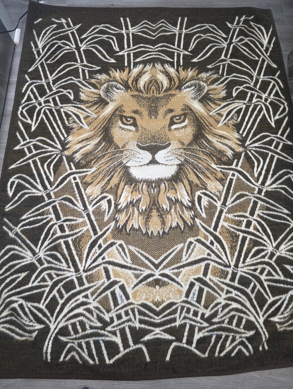 Vintage Lion Blanket -Throw Hunting Lion Reversable Acrylic 55 X 72 Inches